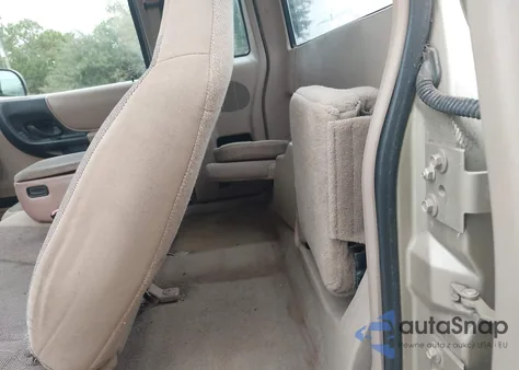 2000 Ford Ranger Xl/Xlt z USA, uszkodzony, nr VIN 1FTYR14V6YPB66028